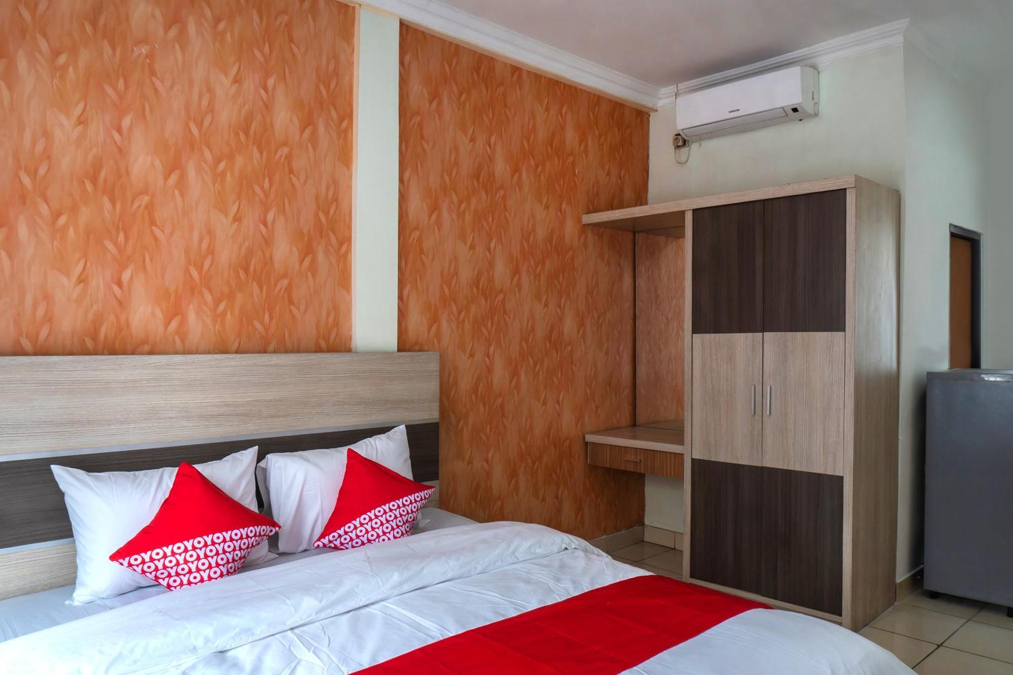 Super Oyo 617 Sukaraja Residence Syariah Bandung Zewnętrze zdjęcie
